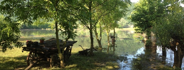 Agriturismo Il Lago is one of สถานที่ที่ Алексей ถูกใจ.