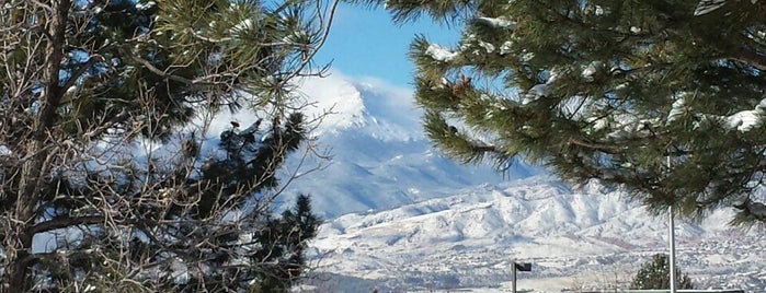 Special Grounds is one of สถานที่ที่ Breck ถูกใจ.