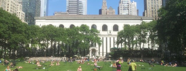 Bryant Park is one of NYC Summer Spots.
