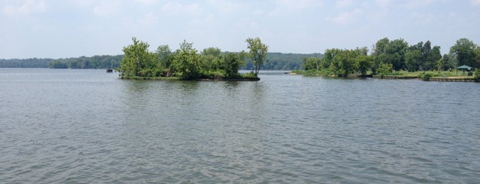 Pohick Bay Regional Park is one of DC Outdoors.