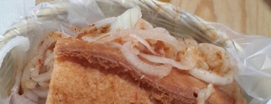 Tortas Toño is one of Albertoさんのお気に入りスポット.