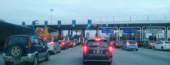 Plaza Tol Sungai Besi is one of 𝙷𝙰𝙵𝙸𝚉𝚄𝙻 𝙷𝙸𝚂𝙷𝙰𝙼’s Liked Places.