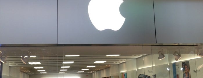 Apple Ridgedale is one of Brianさんのお気に入りスポット.