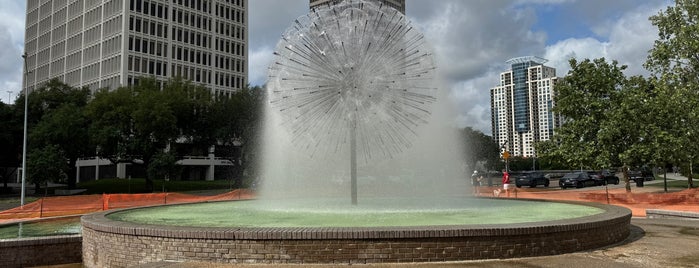 Eleanor Tinsley Park is one of Parks of Houston.