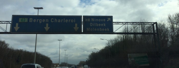 E19 / R0 - Dilbeek is one of Belgium / Highways / E19.