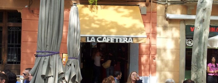 La Cafetera is one of สถานที่ที่ Marco ถูกใจ.