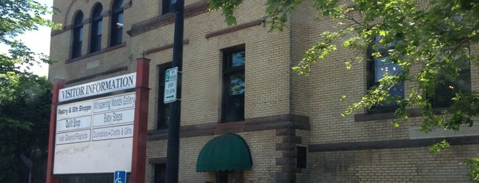 Old Central School is one of Grand Rapids, MN City Parks.