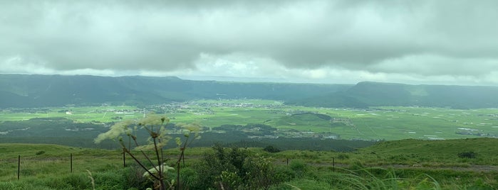 阿蘇カルデラ北外輪山(阿蘇くじゅう国立公園) is one of 観光 行きたい3.