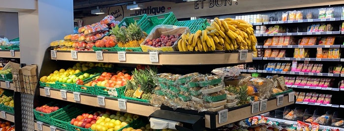 Carrefour Market is one of Guide to Paris's best spots.