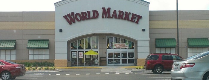 World Market is one of Tempat yang Disukai Brynn.
