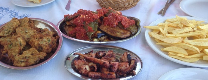 Tasos Taverna is one of Dmytro 님이 좋아한 장소.