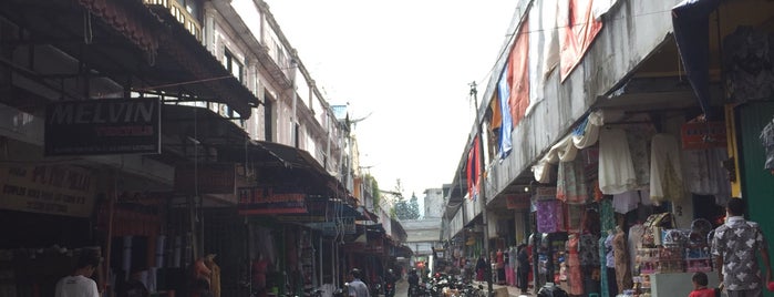 Pasar Aur Kuning is one of Guide to Bukittinggi's best spots.