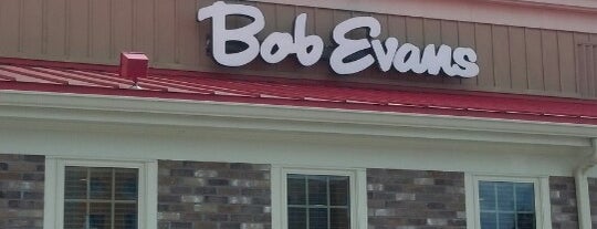 Bob Evans Restaurant is one of Lugares favoritos de Bev.