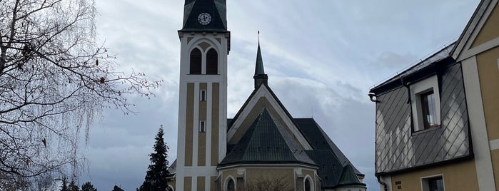 Kostel sv. Antonína Paduánského is one of churches.