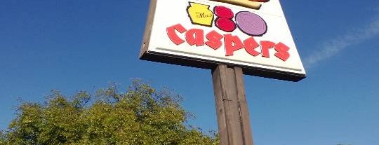 Casper's Hot Dogs is one of Lieux qui ont plu à Rik.