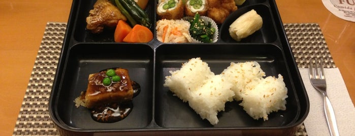 Restaurant Fuji is one of Comida japonesa & sushi.
