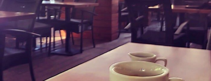 Кофе Тайм / Coffee Time is one of Tempat yang Disukai Mariya.