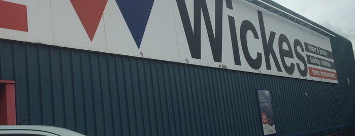 Wickes is one of Teresaさんのお気に入りスポット.