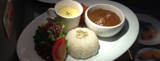 Curry House is one of Robinさんのお気に入りスポット.