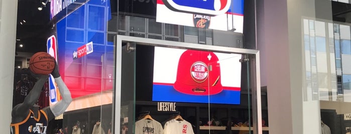 Nba Store is one of Vitoさんのお気に入りスポット.