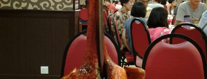 Restoran Lee Hong Kee (李雄記酒家) is one of Seafood/ General Chinese Restaurant.