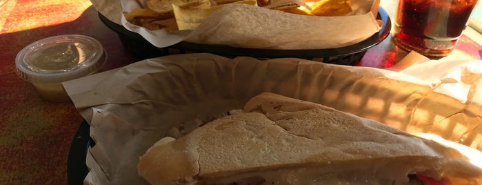 Cuba Cuba Sandwicheria is one of Locais curtidos por Garrett.