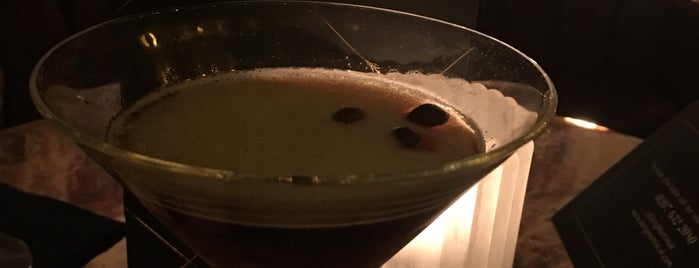 Dirty Martini is one of Londres.