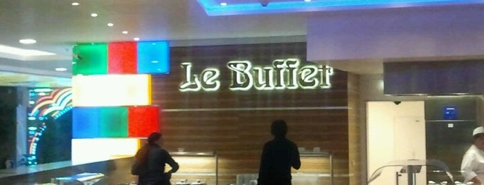 Le Buffet is one of Серпухов.