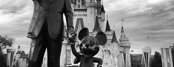 Partners Statue is one of Disney World and Orlando..