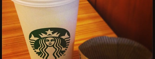 Starbucks is one of Posti che sono piaciuti a JKO.