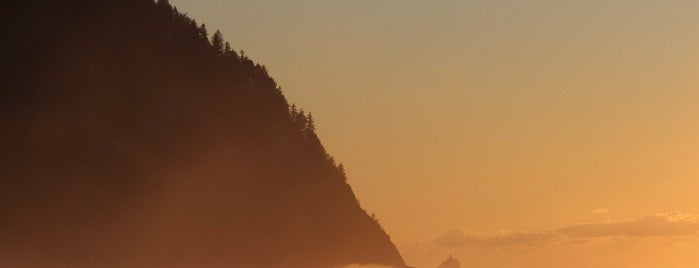 The Oregon Coast is one of Scenic Sites.
