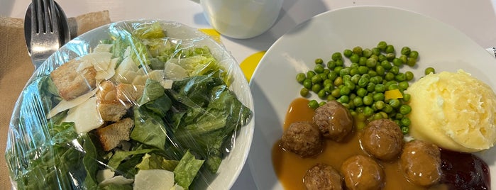 IKEA Restaurant & Café is one of Lunch.