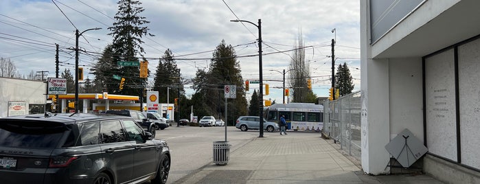 Dunbar Bus Loop is one of Vancouver,BC part.2.