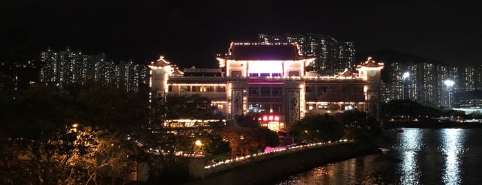 Star Seafood Floating Restaurant is one of China.