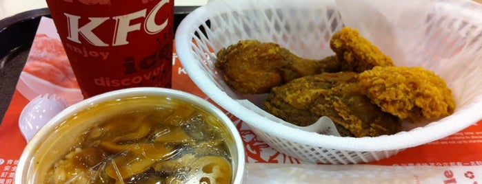 KFC 肯德基 is one of Locais curtidos por Kevin.