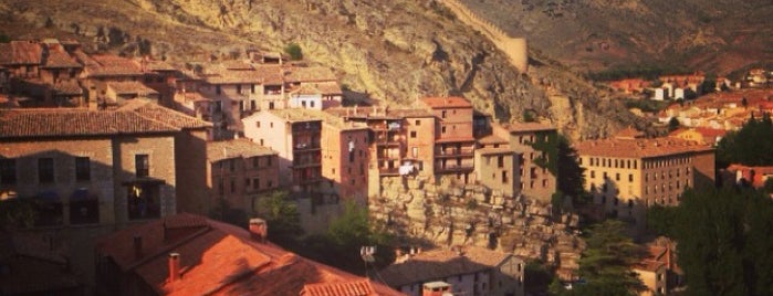 Callejones Mudéjar Albarracín is one of Nieves & Adolfo (planes por hacer).