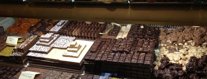 Vestri Cioccolato d'Autore is one of Chocolate..
