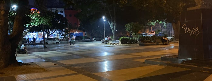 Plaza Blacutt is one of Lugares favoritos de Daniel.