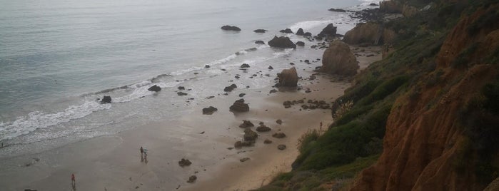 El Matador State Beach is one of สถานที่ที่ Spencer ถูกใจ.