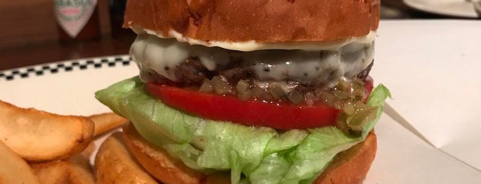 蜂の巣 is one of ★★★☆☆Burger Joints in Japan.