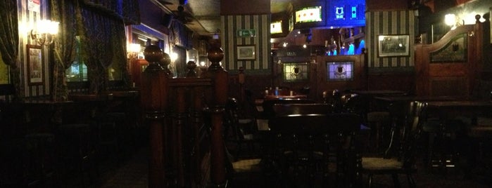 King's Head Pub is one of Bar & Restaurants.