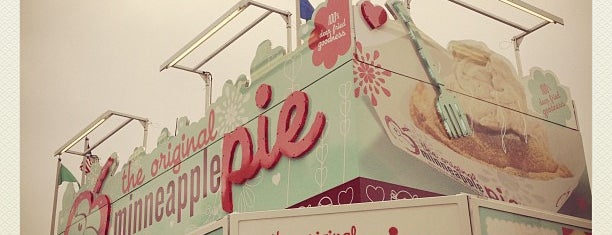 Minneapple Pie is one of สถานที่ที่บันทึกไว้ของ Niqui.