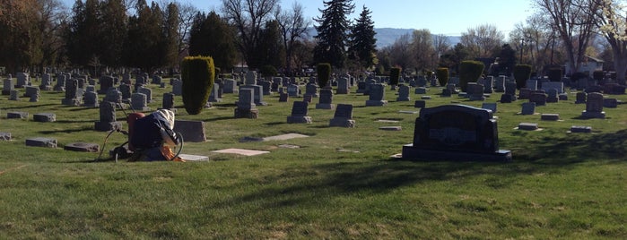 Morris Hill Cemetery is one of Fav.