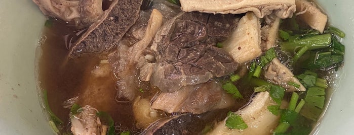 จิตร์กมล โภชนา is one of Beef Noodles.bkk.