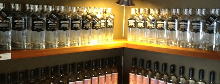 House Spirits Distillery is one of Tempat yang Disimpan Jeff.