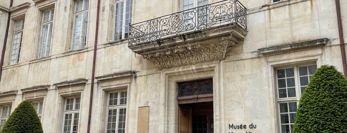 Musée du Vieux Nîmes is one of Nîmes.