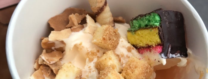 Fresk'o Yogurt is one of Desserts.
