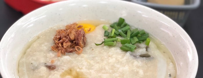 Sin Heng Kee Porridge is one of Locais salvos de Sergey.