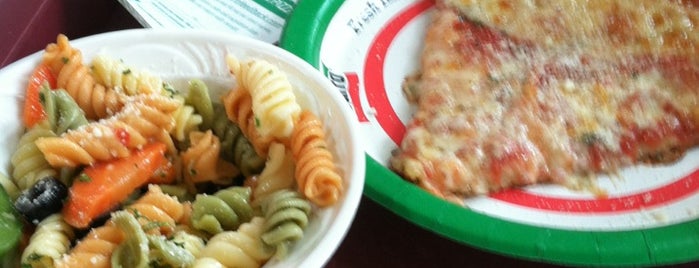 Sbarro is one of Ericさんのお気に入りスポット.