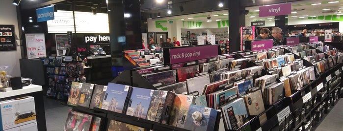 hmv is one of Gi@n C.さんのお気に入りスポット.